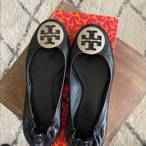 Tory Burch black Reva ballet flats